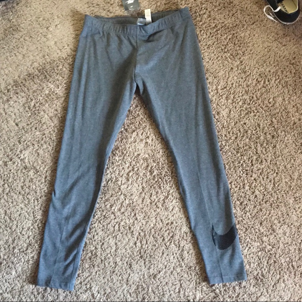 Women’s Nike Legging Size Large